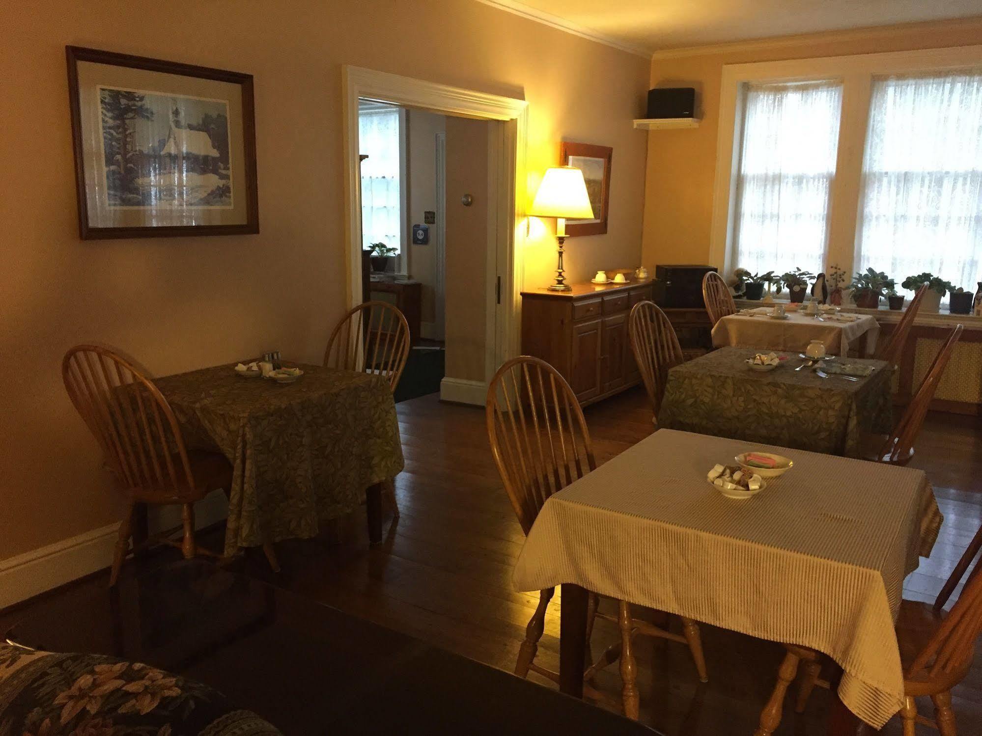 Red Lion Bed & Breakfast 外观 照片